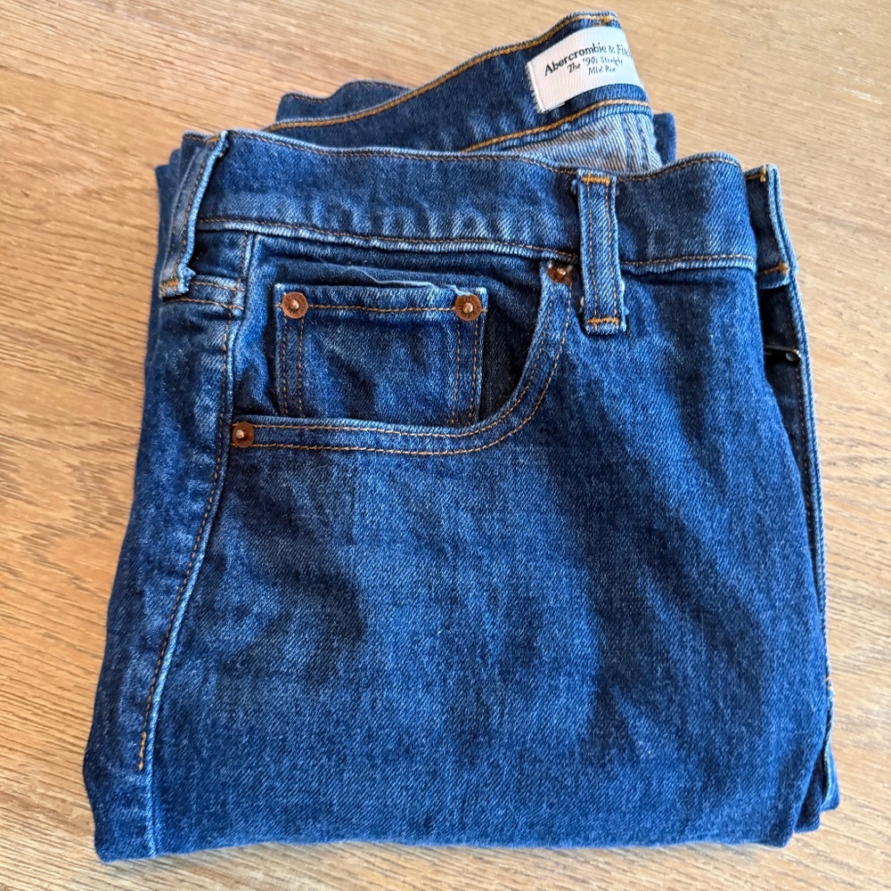 Abercrombie & Fitch "The '90s Straight Mid Rise" jeans